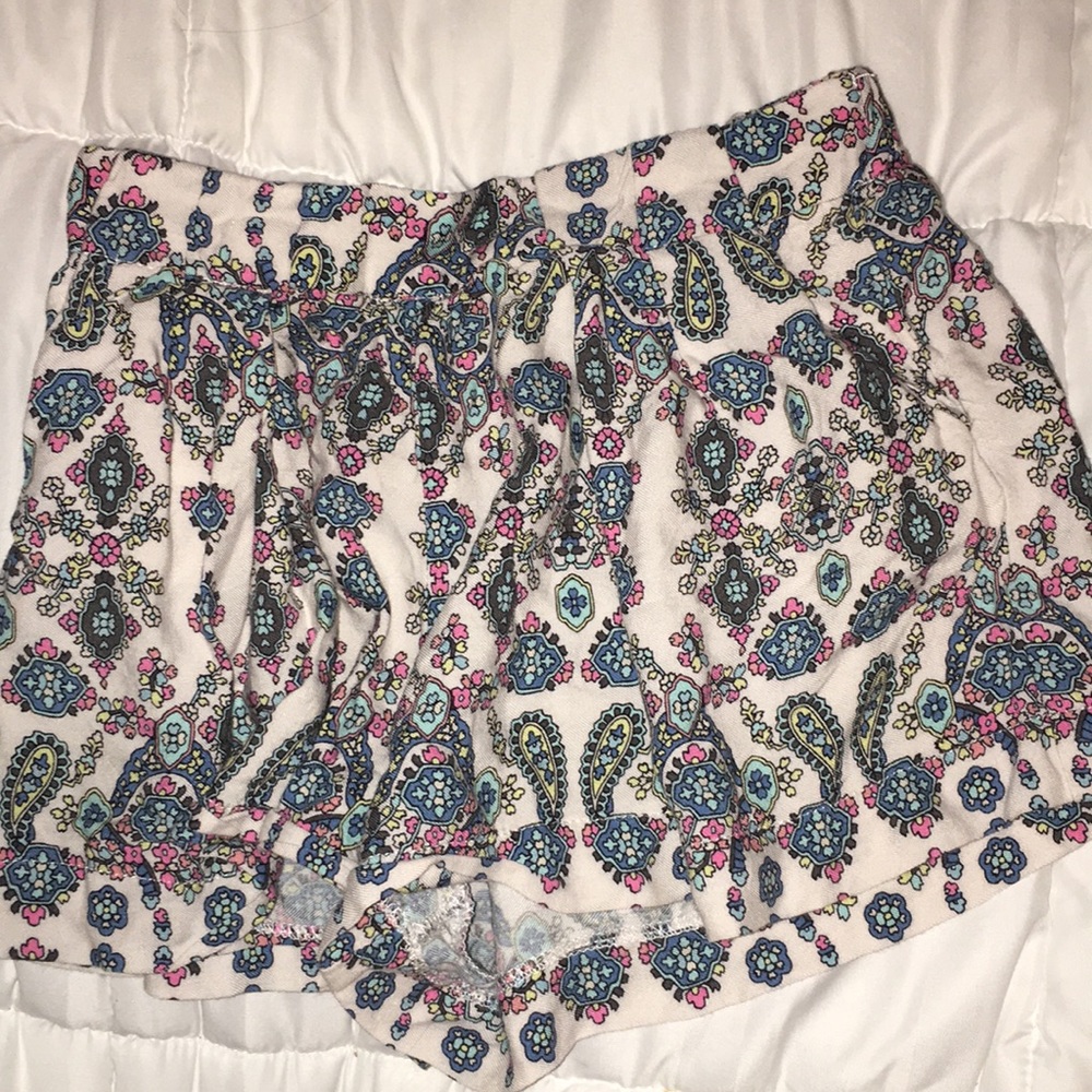 Cute shorts from Zara with pockets